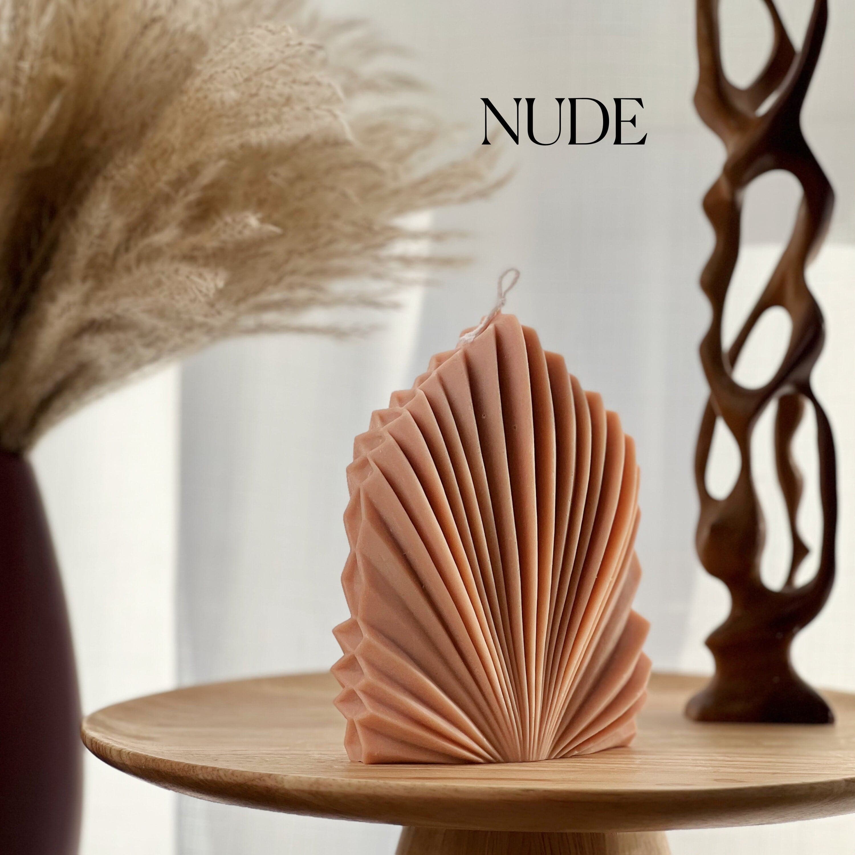 Sculptural Palm Leaf Candle - HartCentered