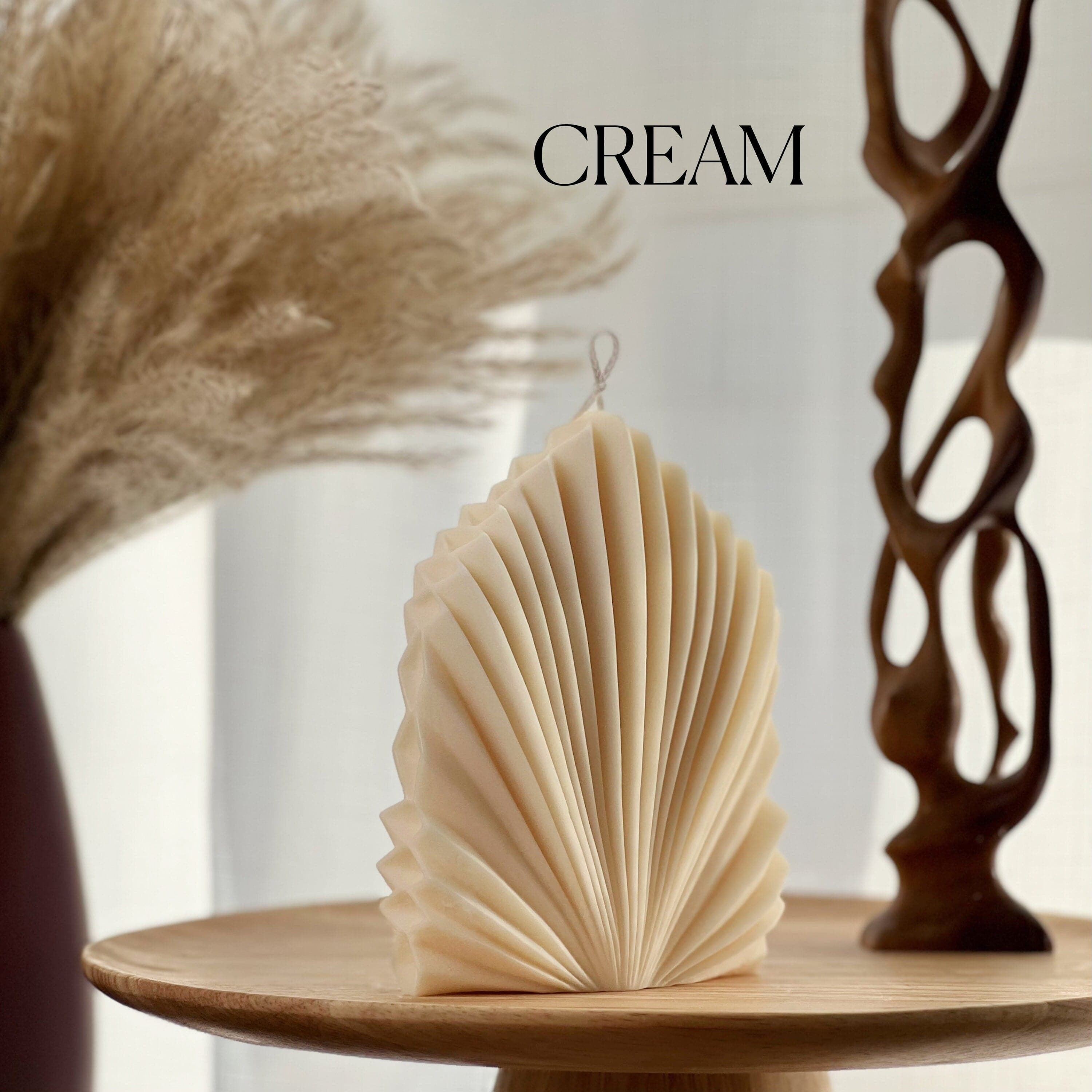 Sculptural Palm Leaf Candle - HartCentered