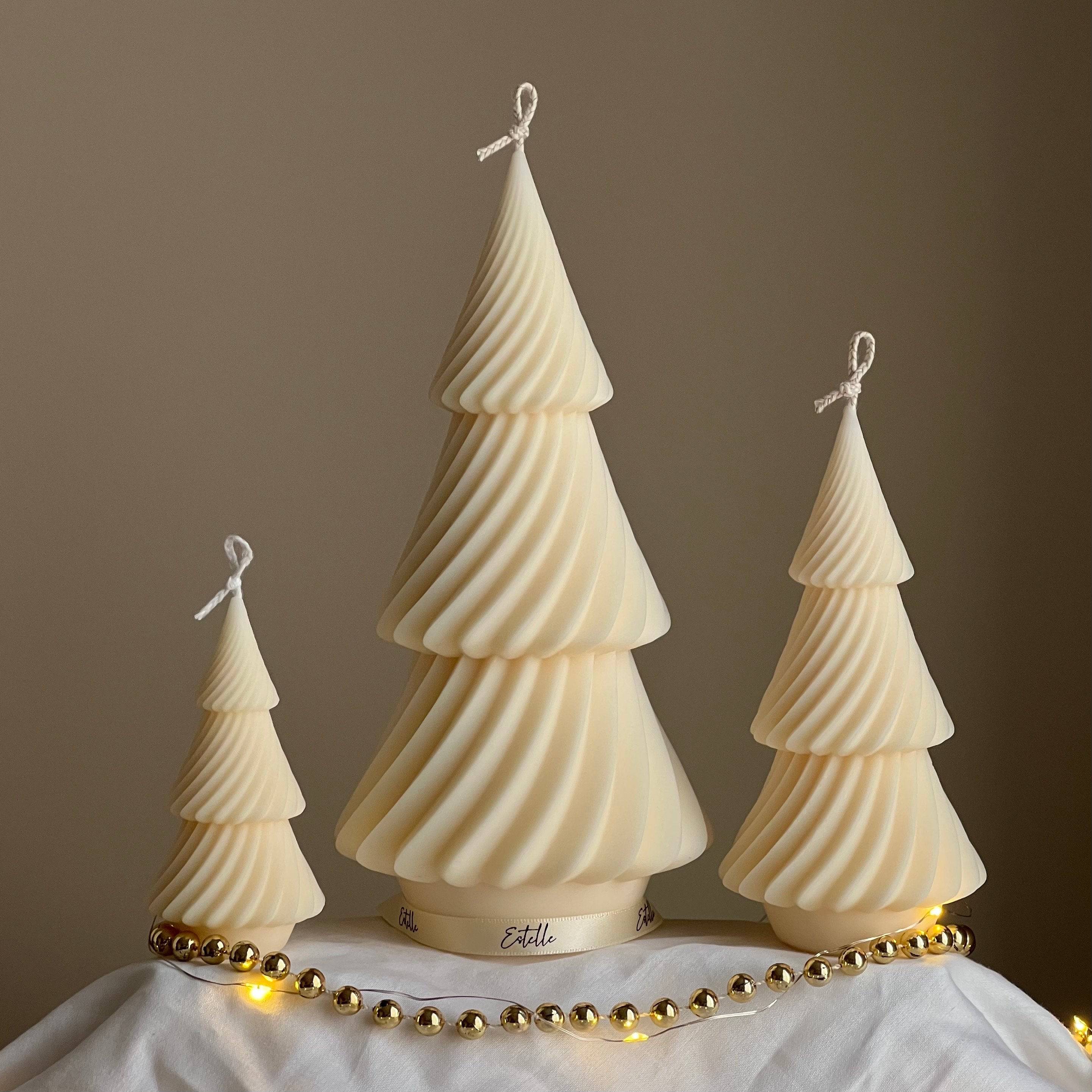 Swirl Ribbed Christmas Tree Candle - HartCentered
