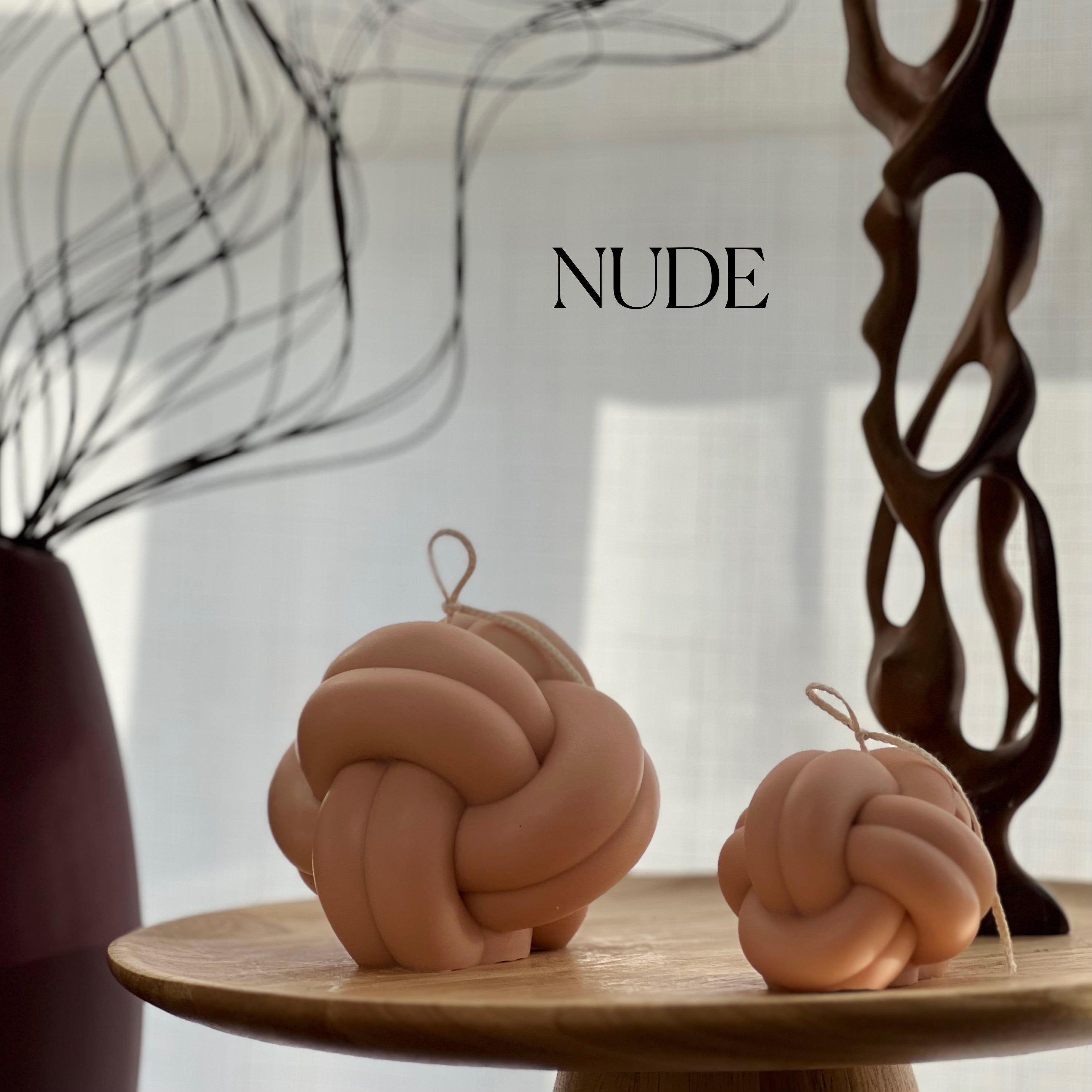 Minimalist Knot Pillar Candle - HartCentered