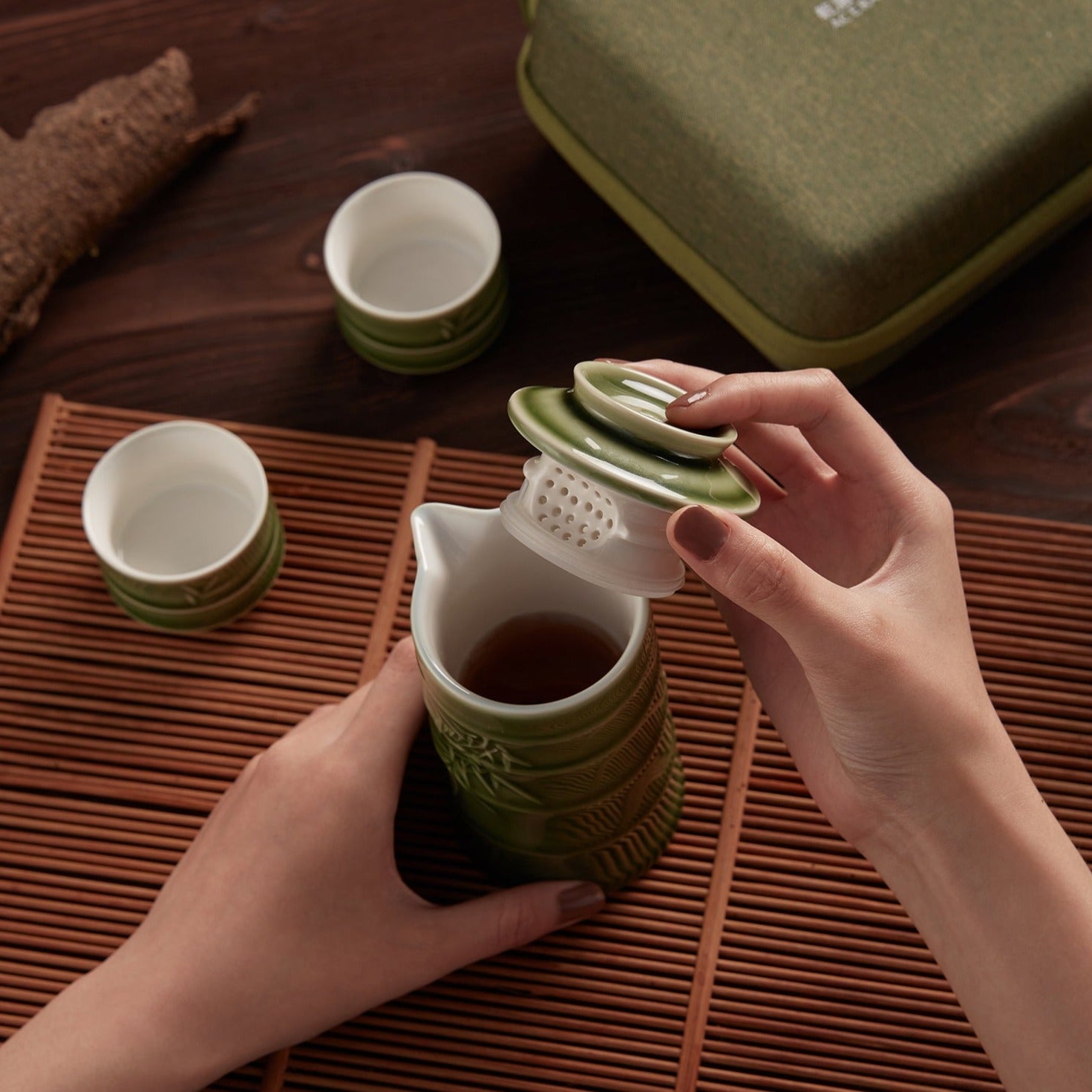 Bamboo Kung Fu Tea Set ( 1 Pot with 2 Cups ) - HartCentered