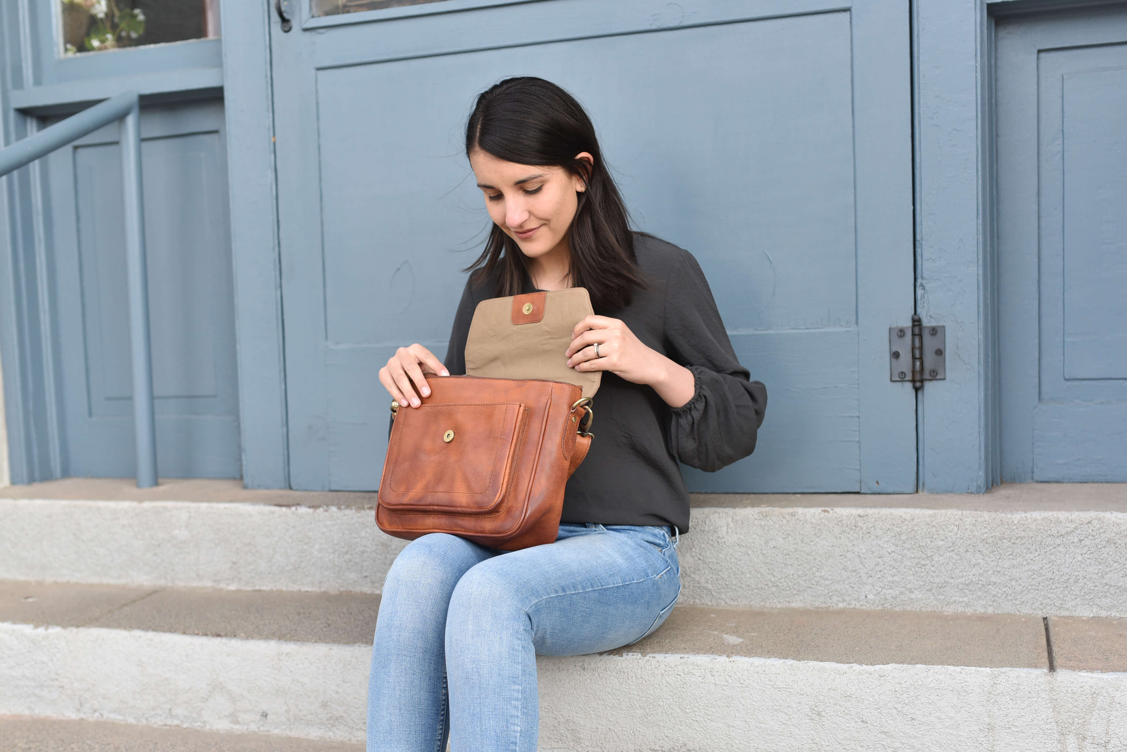 Journey Leather Crossbody | Messenger Bag - HartCentered