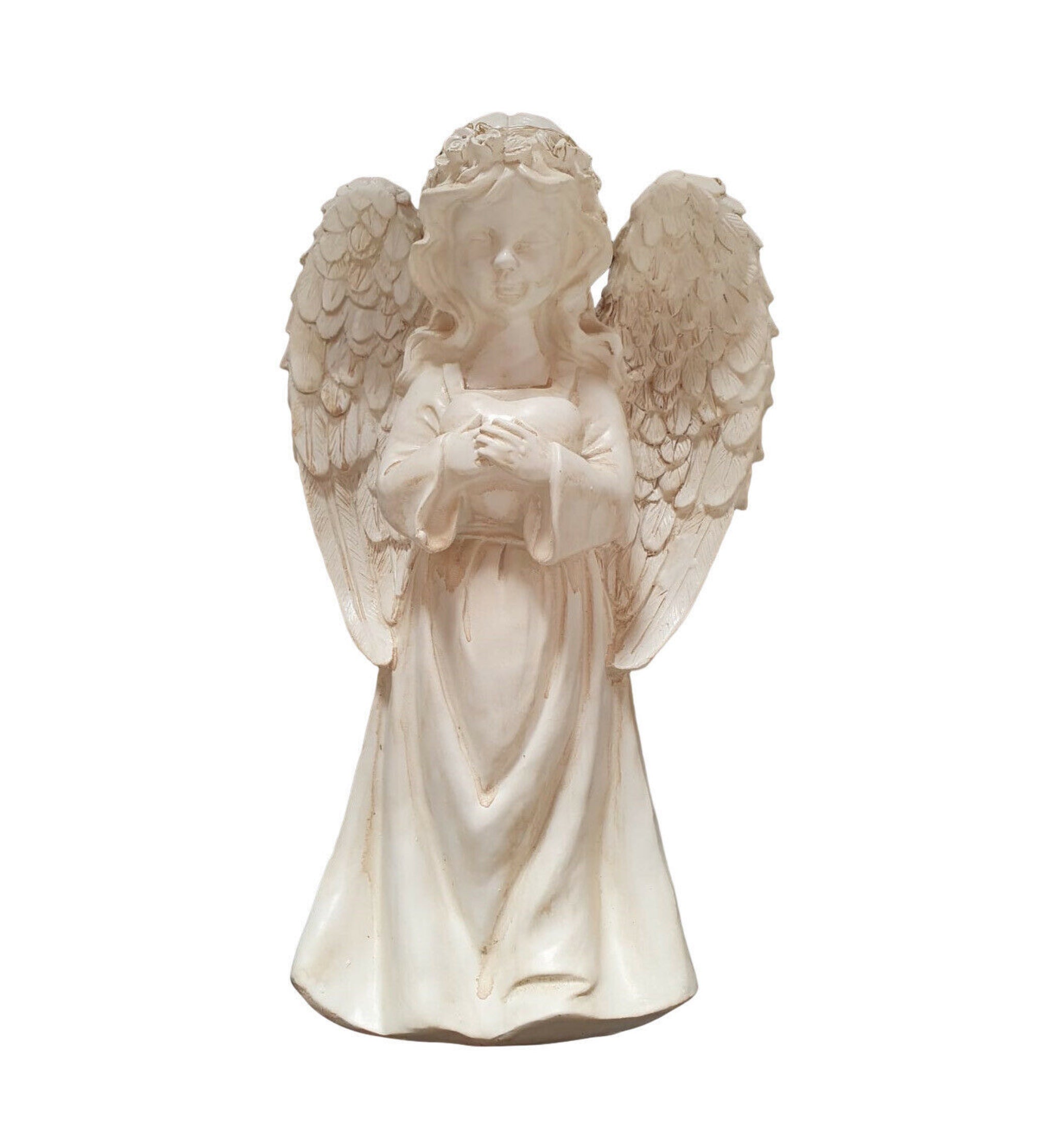 Angel Holding Heart Figurine | Solar Light