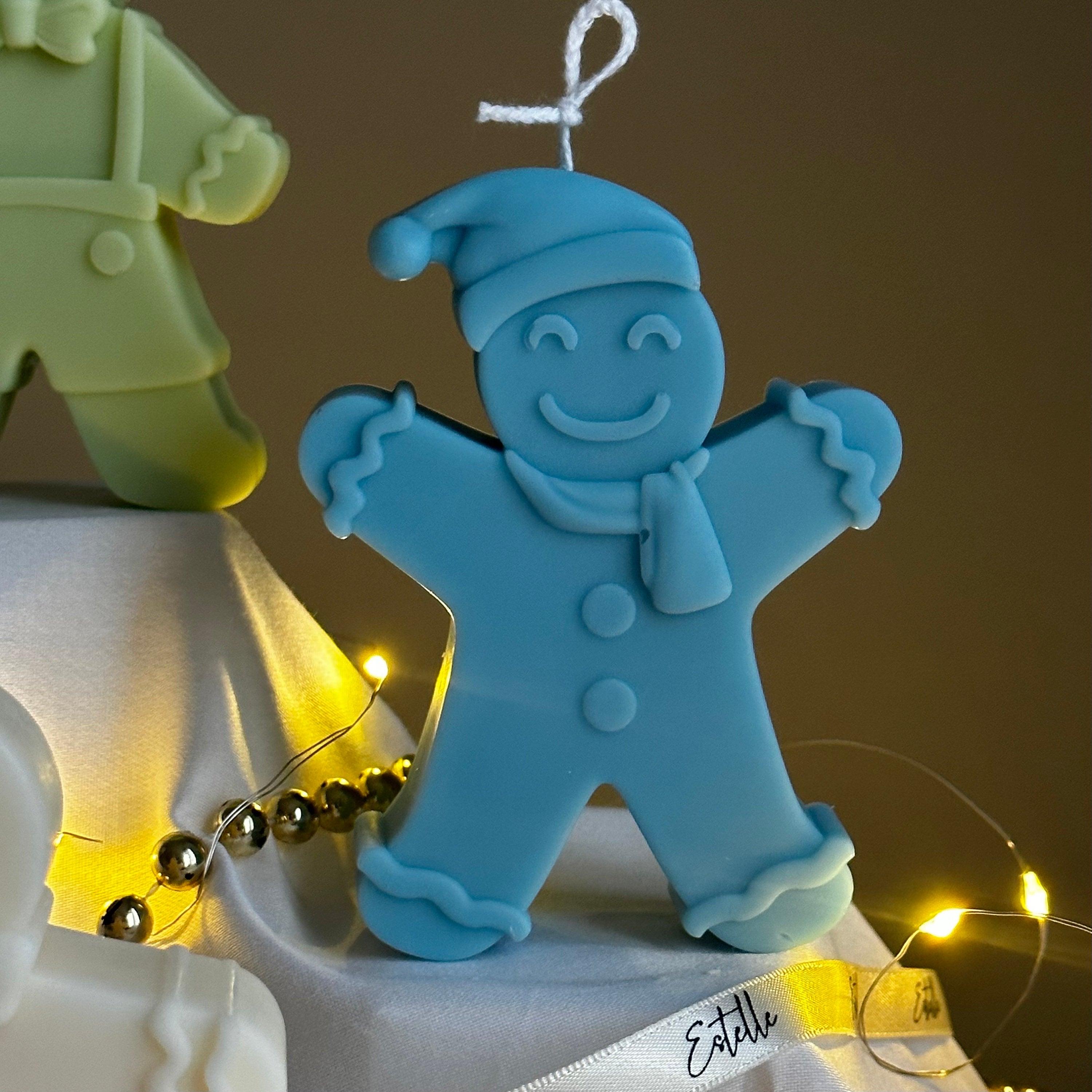 Cute Gingerbread Candle - HartCentered