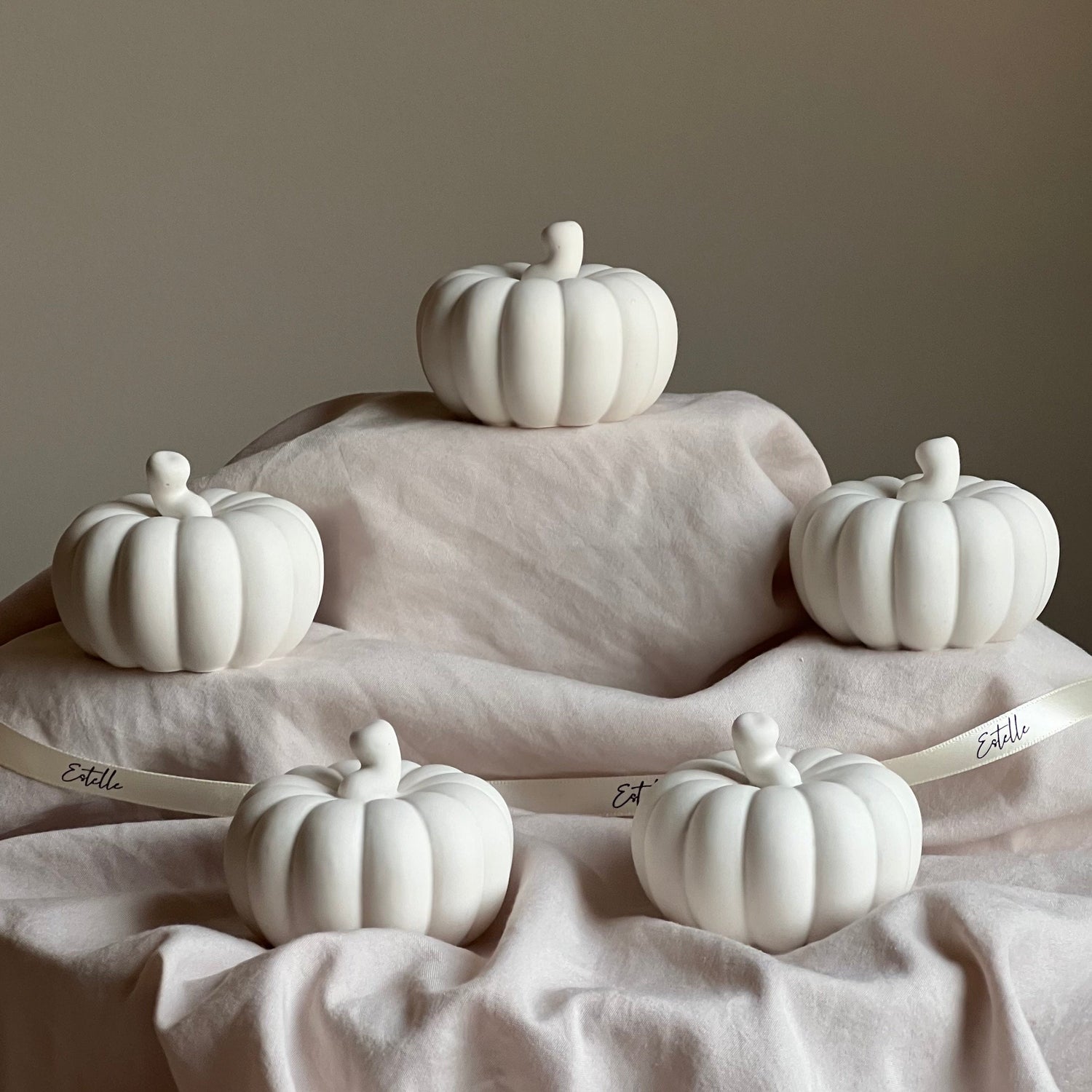 Cute Autumn Pumpkin Stone Decor - HartCentered