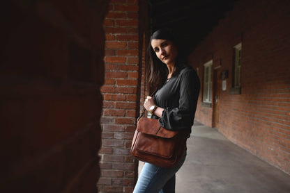 Journey Leather Crossbody | Messenger Bag