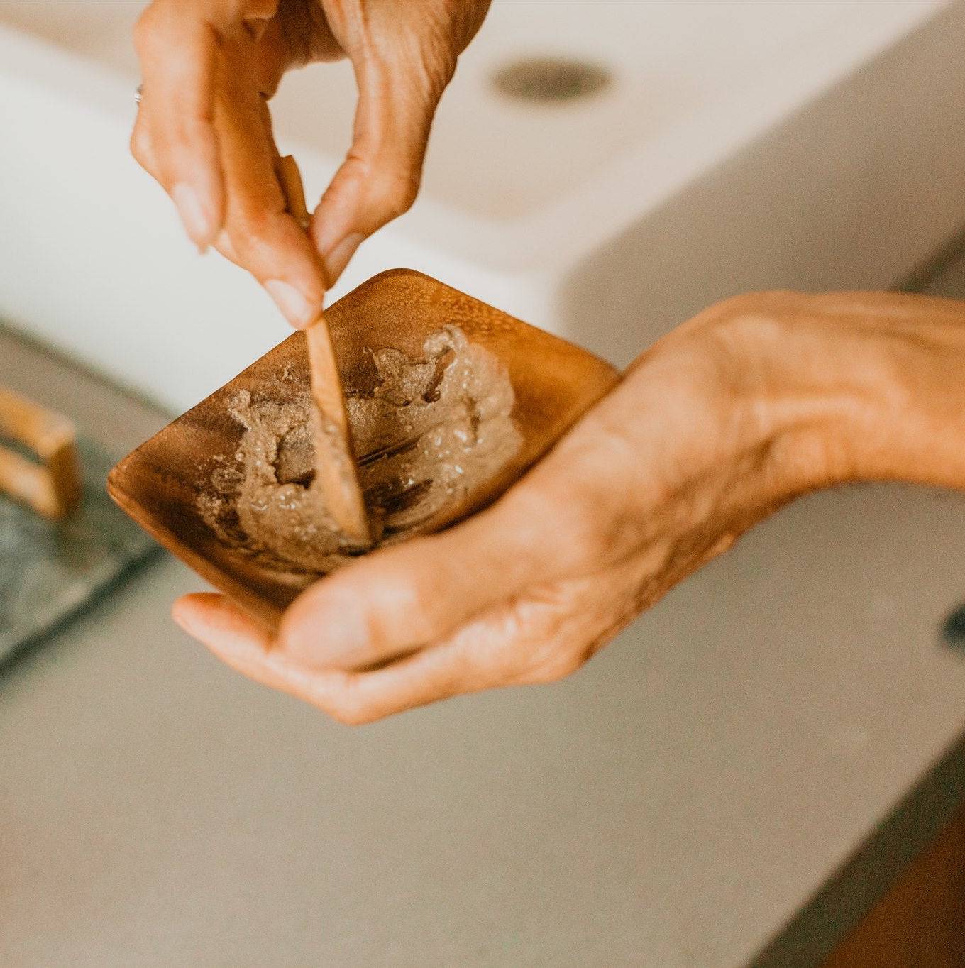 Facial Bowl &amp; Spoon